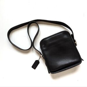 Vintage Coach 9817 Black Leather Crossbody Bag Silver Hardware